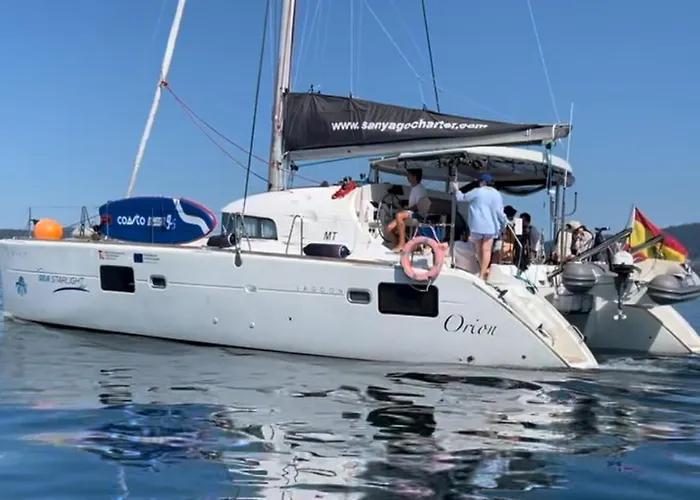 船上ホテル Catamaran Orion ヴィーゴ